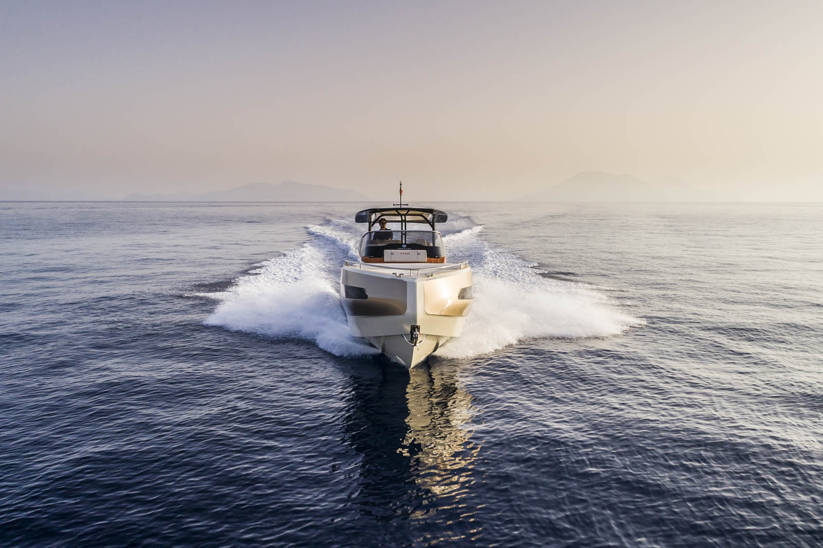INVICTUS GT320